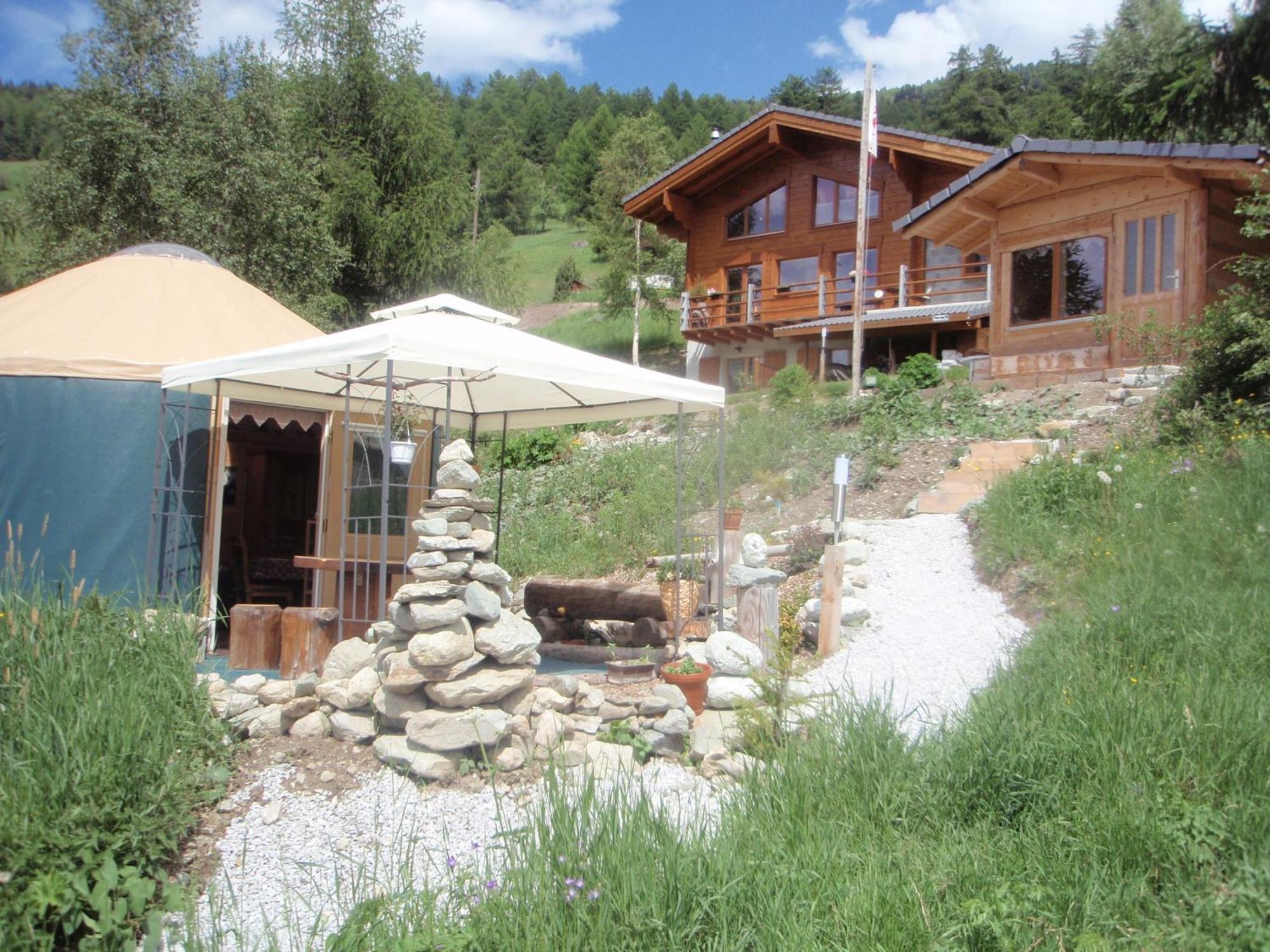 Les Gîtes du Cairn Vernamiège Extérieur photo